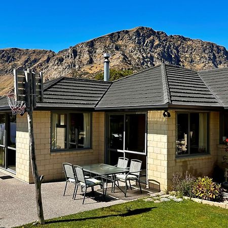 Alpine Mirage Villa Queenstown Exterior foto